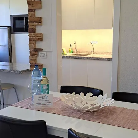 Amarillo Apartament Arona (Tenerife)